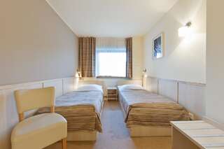 Отель Hotel Pozyton Быдгощ Двухместный номер с 1 кроватью или 2 отдельными кроватями-5